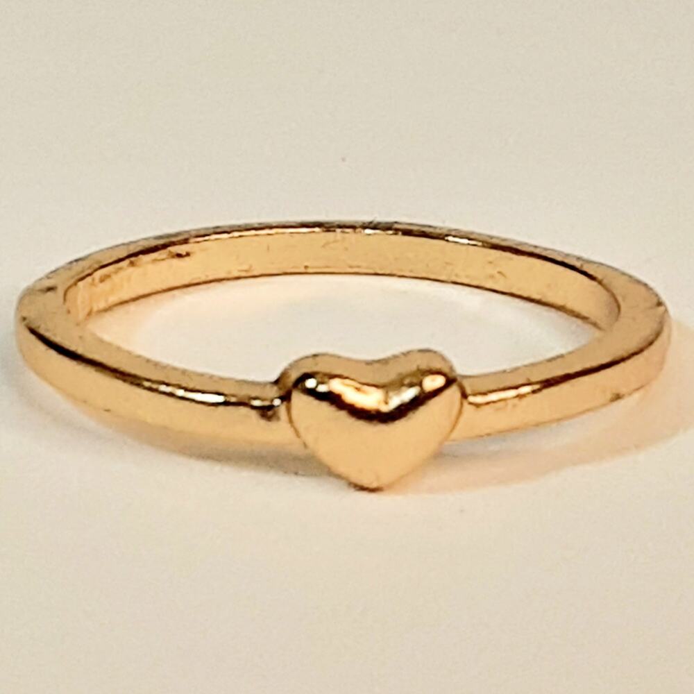 Dainty Stackable Gold Tone Ring Size 7.25 Raised Puffy Heart Centerpiece Sweet